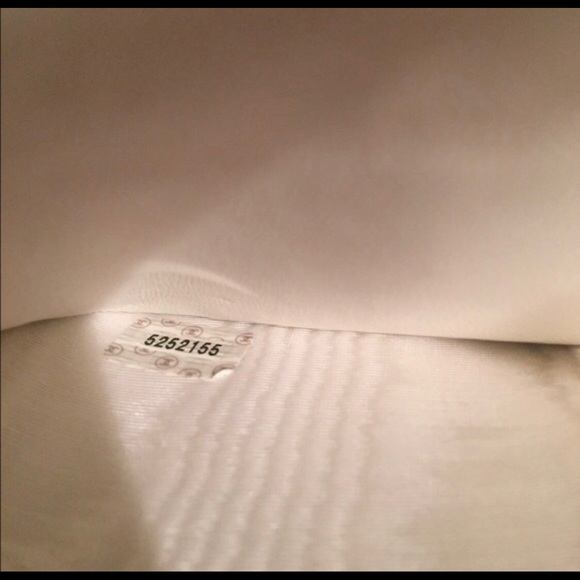 Chanel cross body - Picture 2 of 4